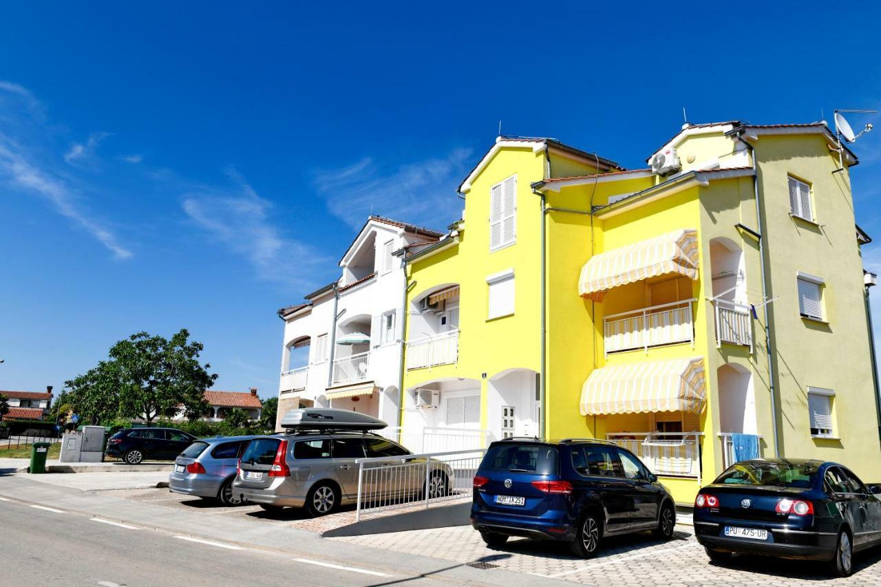 Apartman Del Mar Apartment Пореч Екстериор снимка